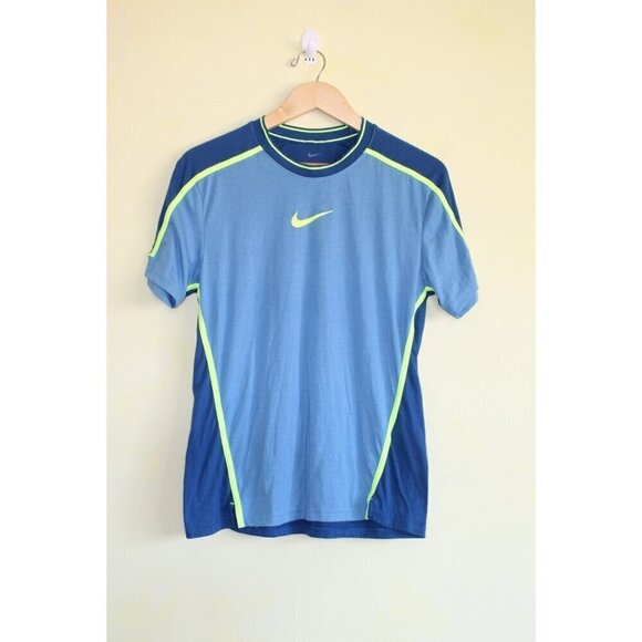 Nike Dri fit Training T Shirt Size Small Blue & Green Short Sleeve Sport clash - Picture 11 of 12
